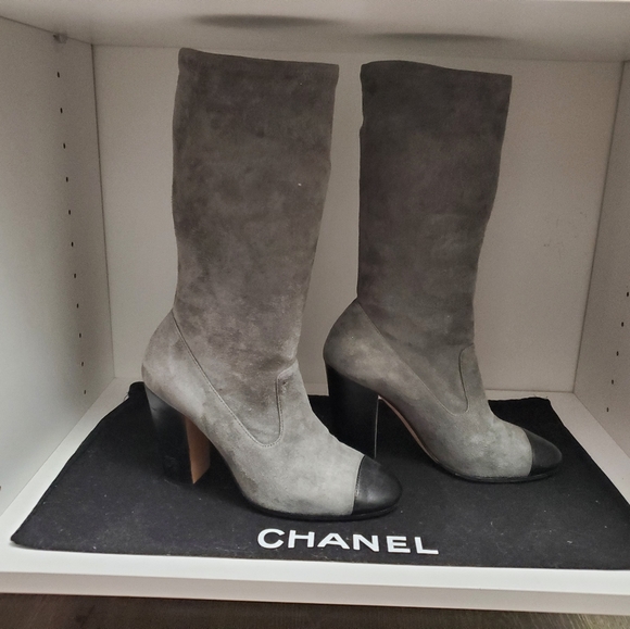 CHANEL Boots - Picture 1 of 5